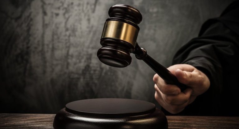 ПДФО з компенсації працівникові за придбані товари за власні кошти – Верховний Суд проти!